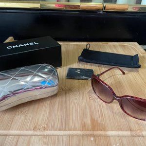 Authentic Chanel Sunglasses in excellent condition.